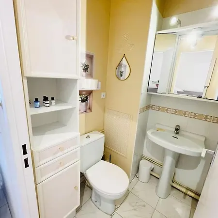 Cosy, Clim, Parking Apartmán